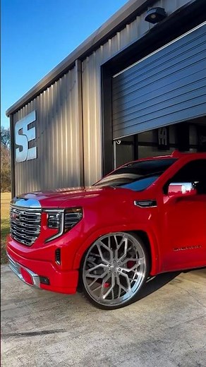 🔥 GMC Sierra 1500 2023 on MASSIVE 24” Wheels! 🚀