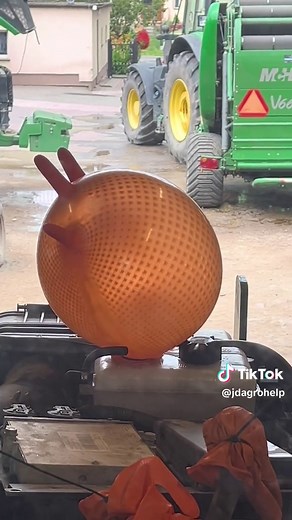 cooling system leak🥲 #johndeere #repair #cooling #engineering