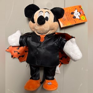 Disney 10.75-in Musical Mickey Mouse Vampire Halloween Tabletop Waddler NWT