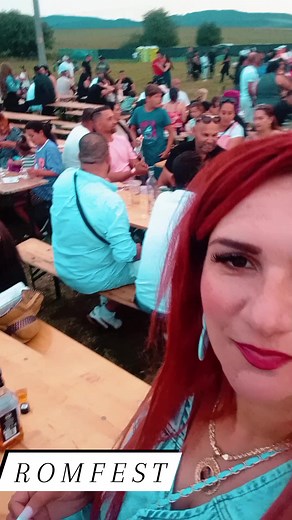 🎶 „Romfest – skvelá hudba, tancovanie a úžasná nálada! 💃🕺 Takto sme si užili deň s priateľmi a rodinou.“ #Romafest #Hudba #Tanec #SkveláNálada #Zábava #LetnéChvíle #RodinaASpojenie | Ivana Tišerová