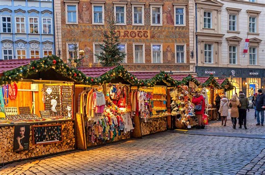 This Luxurious Holiday Train Journey Takes You to Europe’s Best Christmas Markets