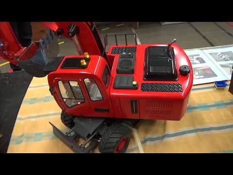 Jacky's extraordinary wheeled excavator - Coutances 2018 RC