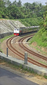 16K views · 396 reactions | Kereta api MANAHAN Solo-Gambir pak. #trainspotting #train #kereta #keretaapiindonesia | Kereta Nusantara | Facebook