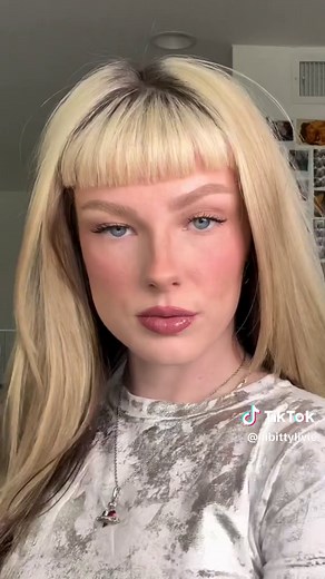 it just feels wrong 😳 what do you think? Products used: benefit cosmetics - precisely, my brow pencil in 1 cool light blonde benefit cosmetics - brow microfilling pen in blonde benefit cosmetics - gimme brow voluminizing pencil in 1 cool light blonde benefit cosmetics - gimme brow gel in 1 benefit cosmetics - 24 hour brow setter