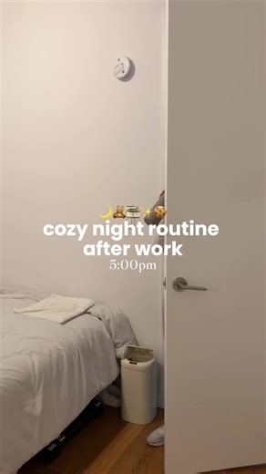 🌙🤍 ASMR cozy night routine after work! It’s been too long I think 🥹🤍 I been consumed by my small business and felt so lost lately. What happened to my cozy vlogs why whyyyyy did I stop vlogging the way I used to??? I put all my time into my shop and realized I I didn’t make time for cozy hobbies, self care or anything…. I’m so back and exited to share cozy vlogs, full day of eating and cozy lifestyle aesthetic content again 🥹🤍 I’m brainstorming new ideas that take a lot less of my time for