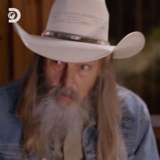 Suddenly, the ranch feels like it's watched 👀🛸 #MysteryAtBlindFrogRanch | Discovery Channel UK