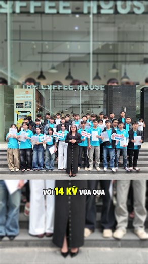 Các em sinh viên nhà BHU đi dán code visa trên đại sư quán