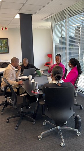 Efficient Internal Communication Strategies for Starting a Company