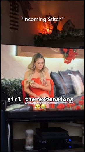 #stitch with @lauren_skyy15 Layers baby, LAYERS! #haireextensionfail #hairextensionadvice #hairextensions #wedlocksextensions #clipinhairextensions #halohairextensions #haloextensions #clipinextensions