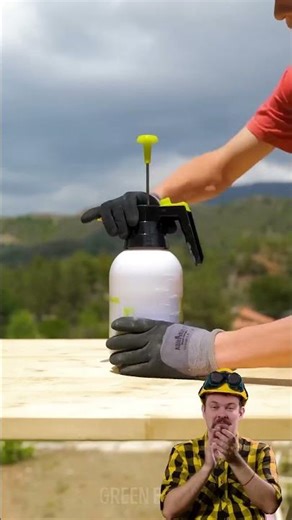 ¡Butch REACCIONA a un gazebo mágico DIY para tu jardín!