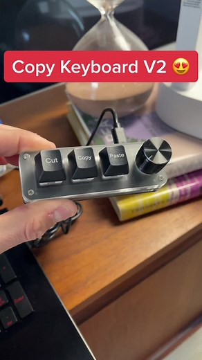 Did someone say “Shark Tank” 🦈😍 #sharktankproducts #copykeyboard #techtok #sharktank