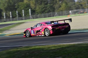 Ferrari | Trofeo Pirelli EU-APAC, Imola: Pin wins action-packed race