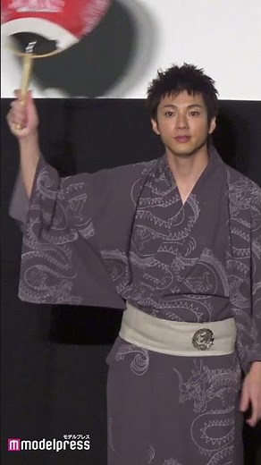 吉沢亮＆山田裕貴、浴衣でわちゃわちゃ🤗うちわ振りまくりカメラにアピール 映画「東京リベンジャーズ」舞台挨拶 #Shorts