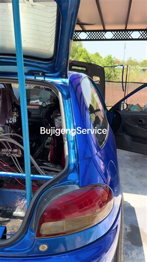 Bujigeng Service: A Dynamic Tune for Drag Race Cars