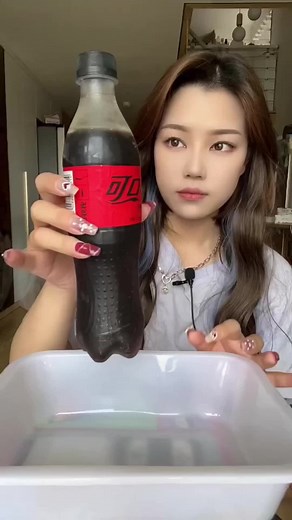 Amazing ice #ice #asmr #fyp #fypシ #iceeating #soud #relax #icelover #eatingshow #mukbang #satisfyingvideo #comfotfood #feelinggood #delicious