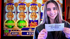 52K views · 1.1K reactions | My Girlfriend's CRAZY BIG WIN On This Slot Machine In Las Vegas!! | Leslie Slots | Facebook