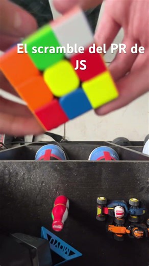 Solve con el scramble con el que JS Cuber hizo un sub 4