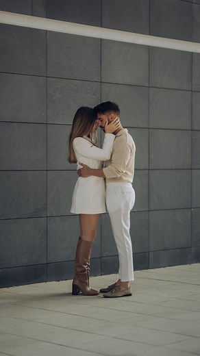 Giuseppe Laguardia on Instagram: "🥰 Couple Poses, wich one is your favorite? Save it and tag your love ❤️ #couple #coupleposes #couplelove #poses #posesforpictures #posesforpictures #love #viral"
