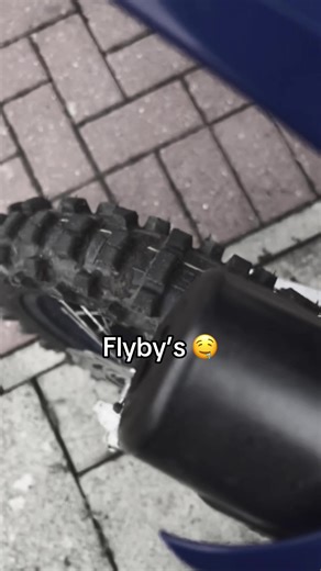 YZ65 Flyby: Thrilling Sound of Yamaha Dirt Bikes