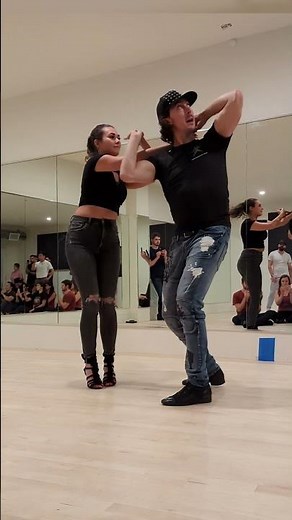 Awesome Salsa Moves: Advanced Level - Salsa Classes in Los Angeles