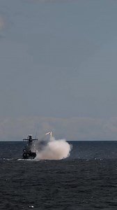 Sylwestrowe strzelanie zostawcie nam! ⚓️🎆 _________________________________________ Leave the New Year’s Eve fireworks to us! ⚓️🎆 🎥 kpt. mar. Damian Przybysz Ujęcia: D. Przybysz, P. Leoniak, K. Przybyła Dowództwo Generalne Rodzajów Sił Zbrojnych Ministerstwo Obrony Narodowej Dowództwo Operacyjne Rodzajów Sił Zbrojnych Sztab Generalny WP Wojsko Polskie Polska Zbrojna NATO Maritime Command Naval Striking and Support Forces NATO - STRIKFORNATO NATO | Marynarka Wojenna RP