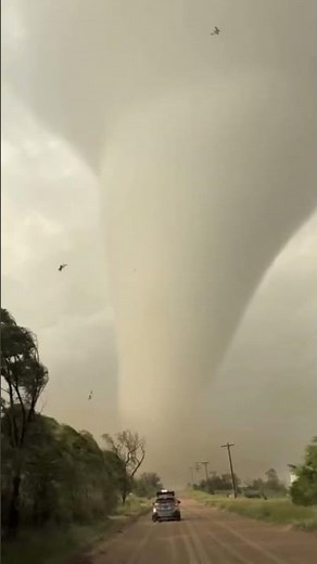 Recent Giant Tornado Caught on Camera