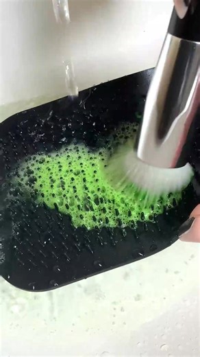 ⚠️ REMINDER: Clean your brushes! Dirty brushes may be scary, but after all of your Halloween looks, we're sure your tools are screaming for a wash day. ✨ So grab your favorite gentle soap or shampoo and an OMNIA® makeup brush cleaning pad and scrub away all of the paints and powders of the spooky season. Make brush cleaning easier! >> cur.lt/dtnhjjefh | OMNIA Makeup Brushes