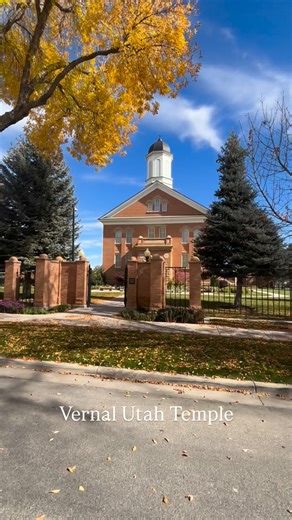 Vernal Utah Temple of The Church of Jesus Christ of Latter-day Saints. #vernaltemple #thechurchofjesuschristoflatterdaysaints #laiglesiadejesucristodelossantosdelosultimosdias #aigrejadejesuscristodossantosdosultimosdias #generalconference | Scott C. Sorensen Temple and Church