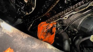 Timing chain replacement on a Citroen nemo 1.3 Look at the slack on that 👀 Very common issue with this engine and is something definitely worth checking if your thinking of purchasing one 🔧 | Therollingwrench