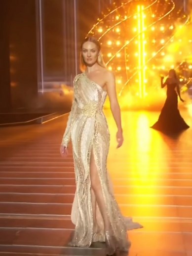 Candice Swanepoel Stuns on the Runway for Elie Saab 2024 Collection