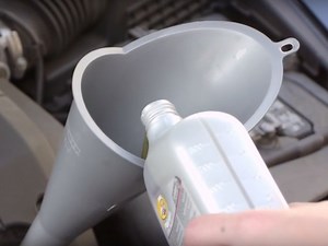 2005-2012 Acura RL Oil and Oil Filter Replacement (2005, 2006, 2007, 2008, 2009, 2010, 2011, 2012)