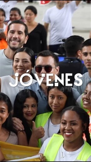 Jóvenes en Acción on Instagram: "¡El programa #JóvenesEnAcción regresa! Si tienes entre 18 y 29 años, regístrate desde el 5 de agosto para acceder a pasantías remuneradas y recibir USD 400 al mes. ¡No pierdas esta oportunidad!"