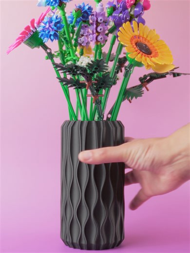 More vases for Lego flowers :) You can find this vase and more via the link in my bio
