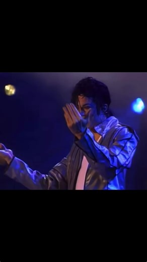 Michael Jackson - A Pop Icon Remembered
