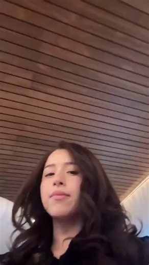 Pokimane doing an outfit check and didn't notice the camera angle... accidental slip-up caught on stream🙄