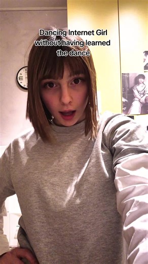 Dancing Internet Girl: Unleashed Moves Without Training