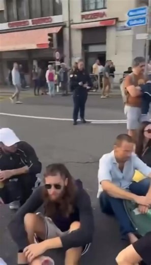 Pro-Hamas protestors blocking the road were turned into speed bumps when a driver decided to plow right through the crowd…Did they make the right decision? #fblifestyle | David J Harris Jr.