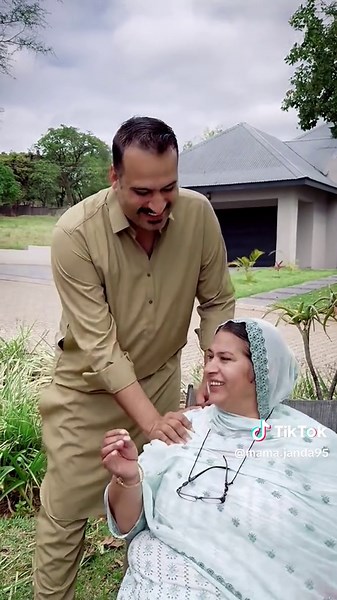 Maan Ki Shokhiyaan - Mama Yanda Family Vlog