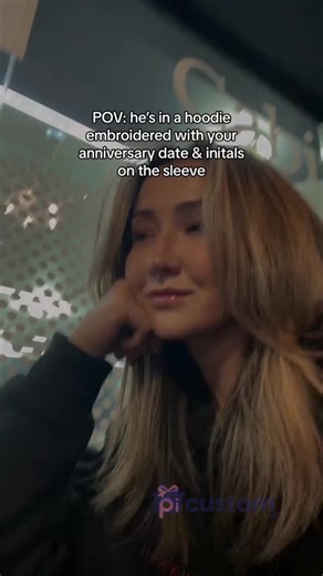 💖Custom sweatshirt with our anniversary date and initial 🎀😘The perfect gift for couples