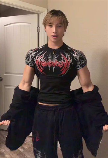 Back design is chefs kiss @Breathedivinity code SEAN | design