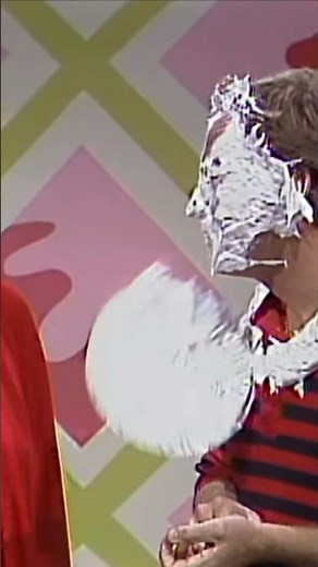 Shirley MacLaine gives Bill Rafferty a pie in the face 🥧 #pieintheface #pieface #womanpieingman