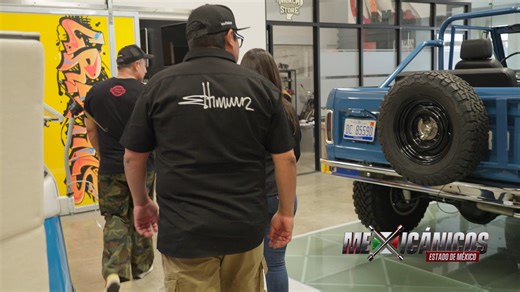 Ruedas, risas y un toque de locura 💫 Así arranca un nuevo capítulo de #EstadoDeMéxico, directo desde Los Ángeles hasta el taller. ⏰ Lunes 10E/P (EE. UU.) | Martes 9:40 p. m. (México) | Discovery en Español