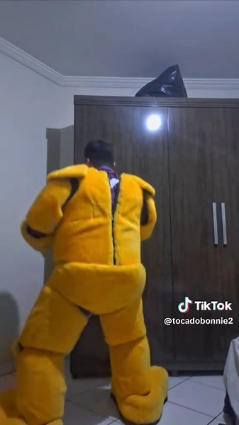 FNAF Cosplay: Spring Bonnie y La Película de FNAF