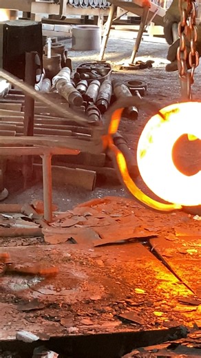 Forging Thin Rings with Ring Rolling Machine #machine #forgedfromiron #stamping #copper #processing | TIM inside the factory