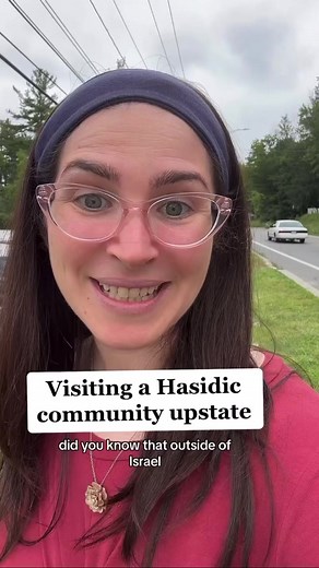 I’m visiting Monticello, in upstate New York. What is a Orthodox a Chassidic community, it’s knows as the country #upstatenewyork #monticello #chassidic #hasidic #jewish #summer | Miriam Malnik-Ezagui