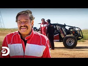 Gasoline vs. Electric: A Clash of Powers in Tijuana | Mexicans Without Borders | Discovery