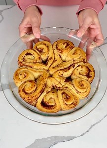 everyone loves this easy treat! these heart shaped cinnamon rolls are so good! | Kristin's Friends