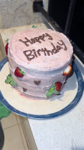 first attempt at a 4 layer cake AND trying to record a first ever YouTube video at the same time resulted in a crash out and a reconsideration of life choices, we got there though! #cake #transformation #baking #fyp #foryou