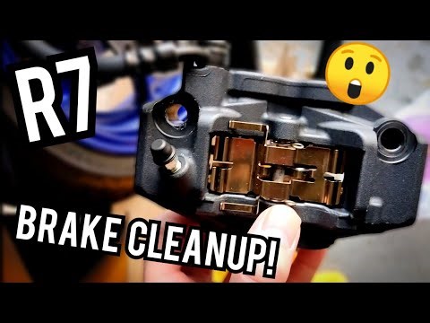 Yamaha R7 - Brake Caliper Clean
