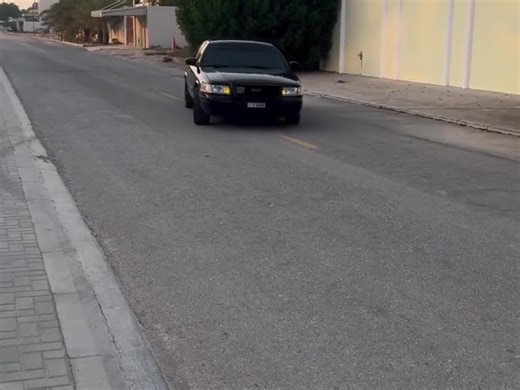 Legendary Ford Crown Victoria Police Interceptor 🚔 This isn’t just a car — it’s an icon. The Ford Crown Victoria was the backbone of American law enforcement for decades. Built tough with a 4.6L V8 and a body-on-frame design, it was made to handle anything — high-speed chases, long patrols, and daily abuse. Reliable, simple, and nearly indestructible, these cars easily pushed past 300k miles. The Police Interceptor (P71) came with upgraded suspension, heavy-duty brakes, and reinforced component